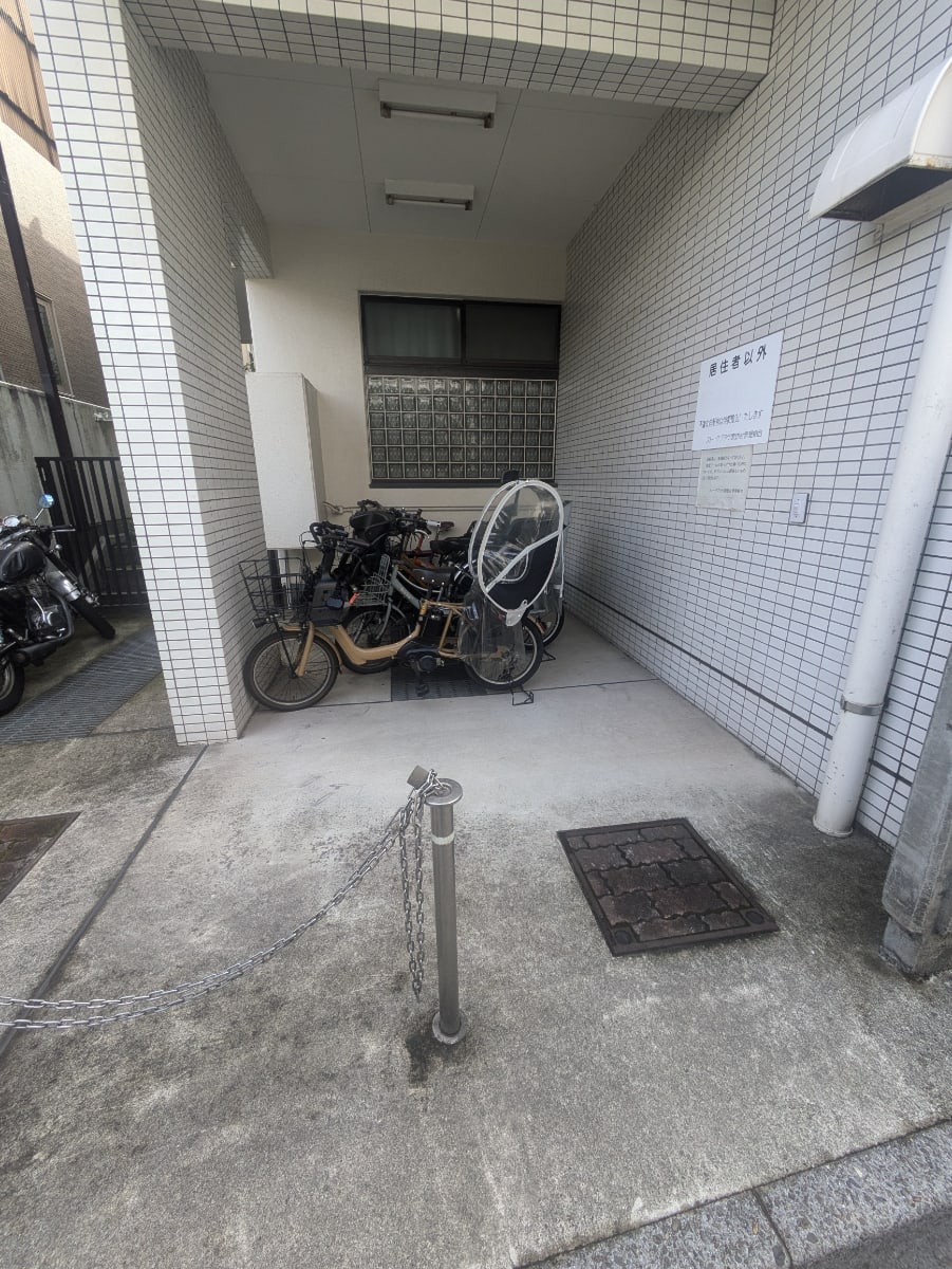 v20260129150909/fresh/building/J00100387810_9