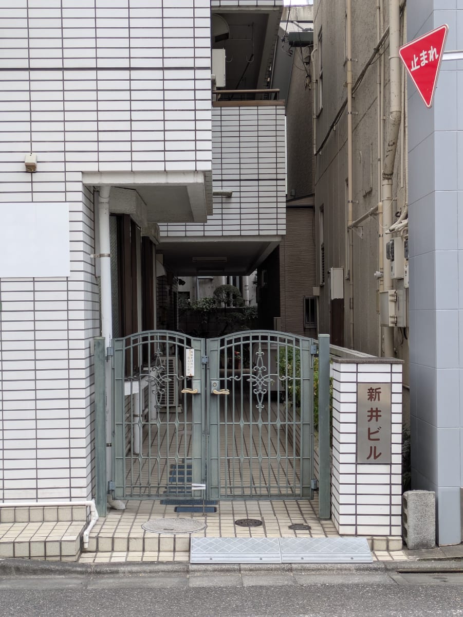 v20260205150909/fresh/building/J00100405444_3