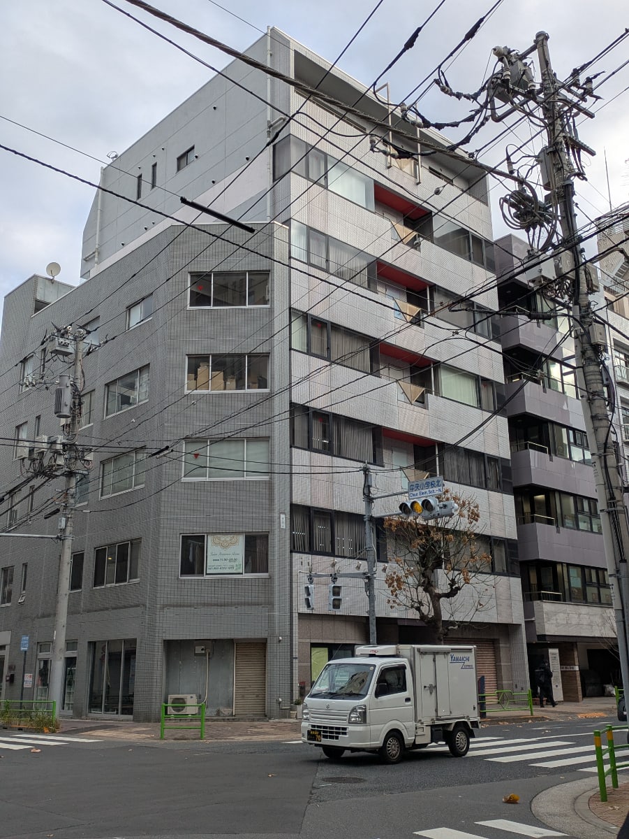 v20260209151136/fresh/building/J00100384483_5