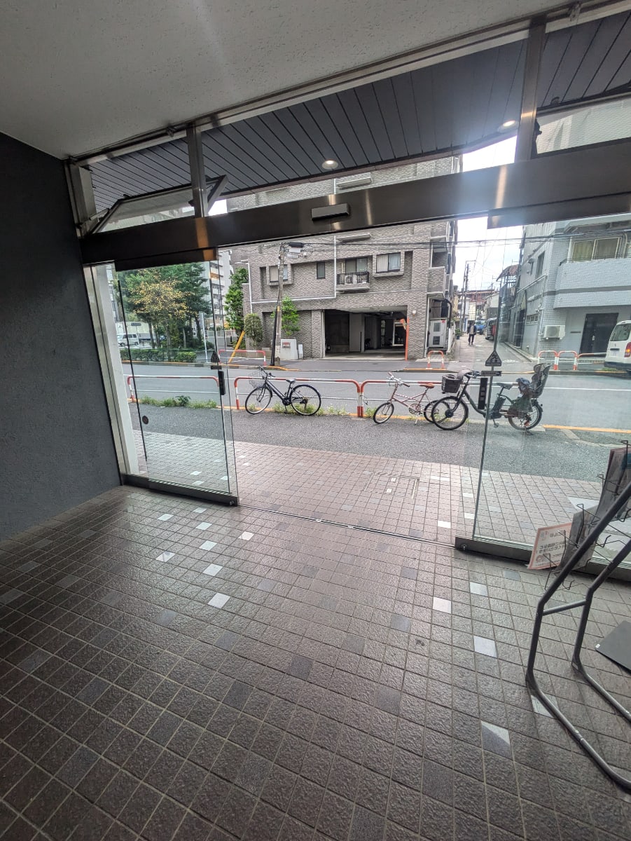 v20260209151136/fresh/building/J00100388833_16