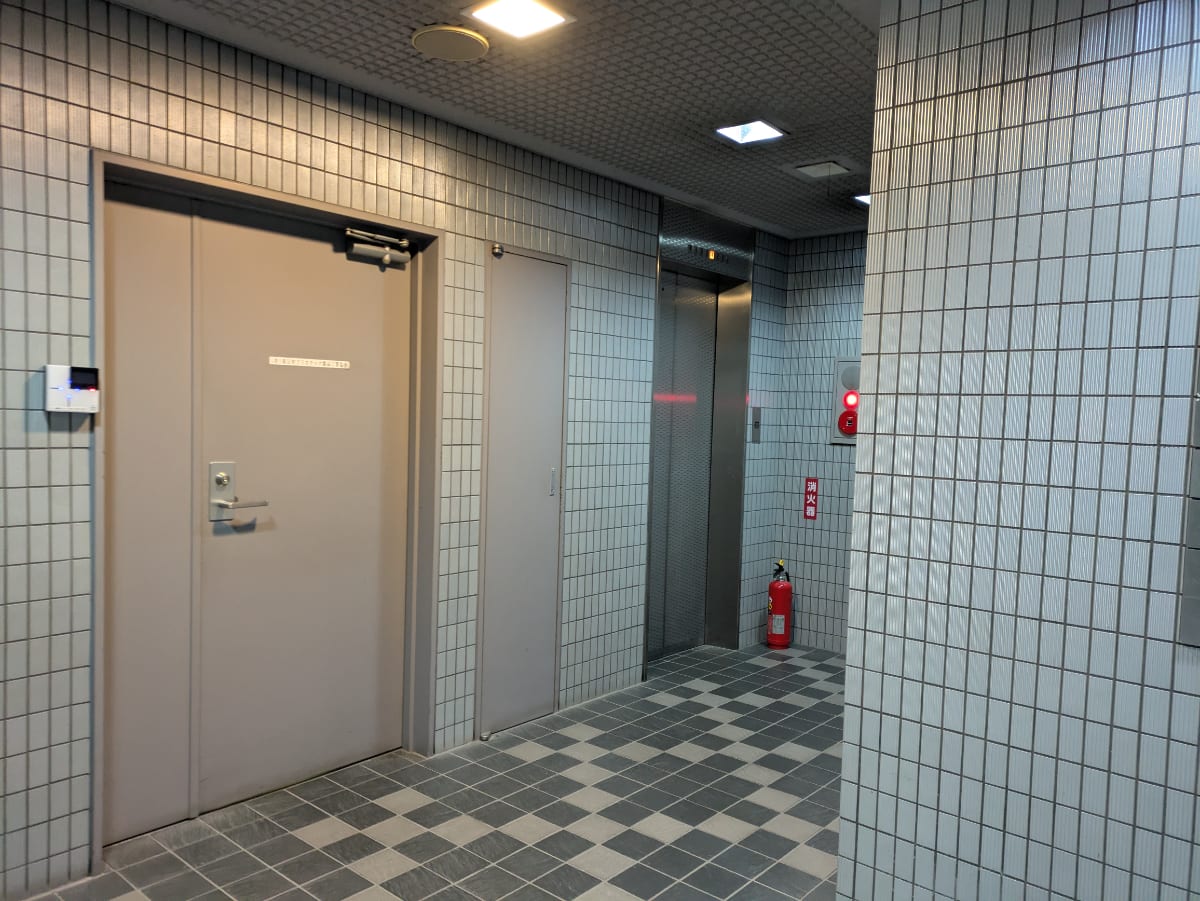 v20260216150904/fresh/building/J00100384570_7