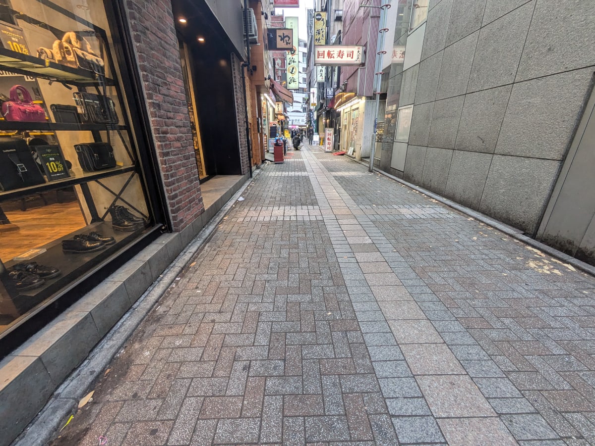 v20260217150910/fresh/building/J00100483596_15