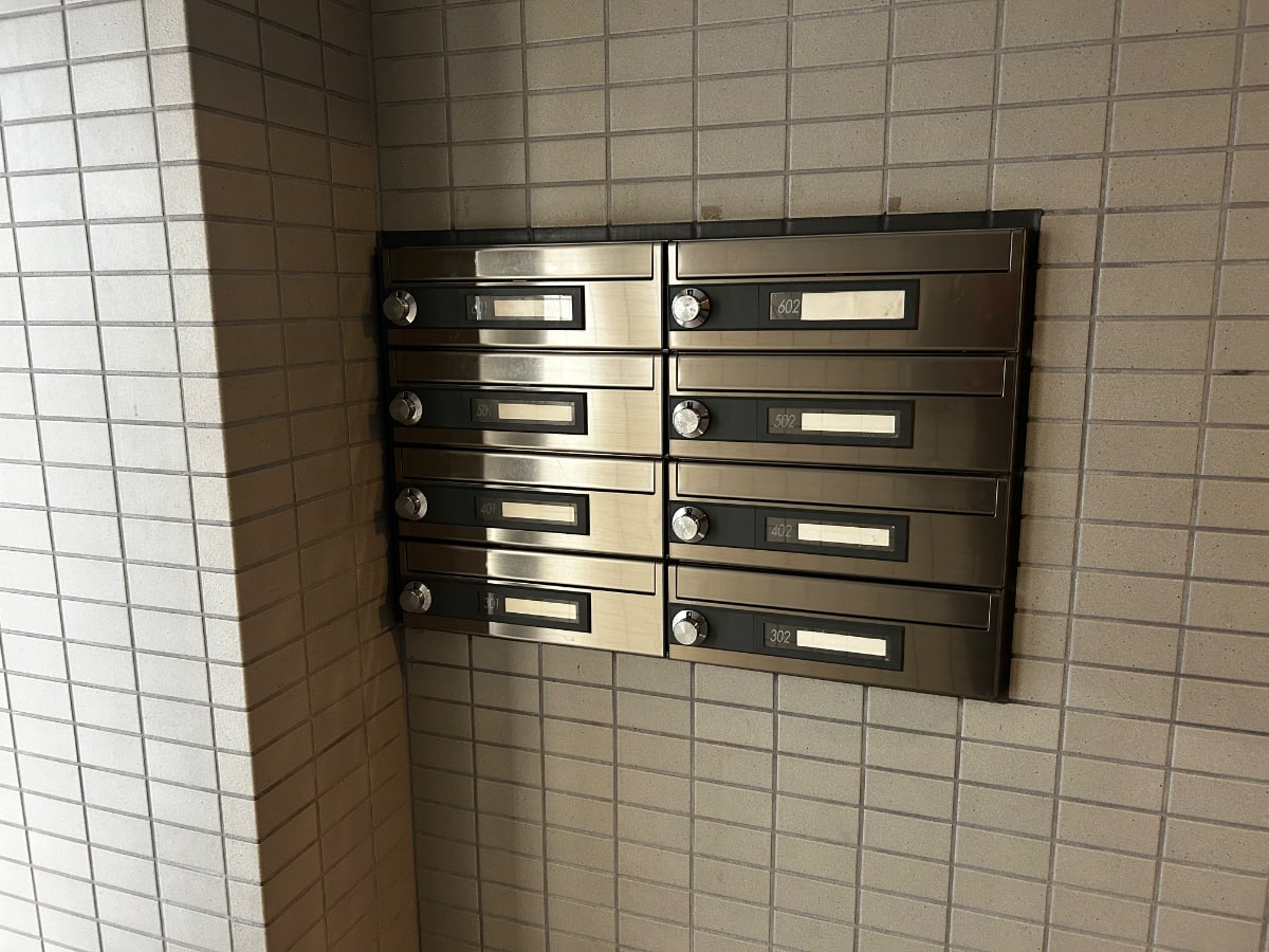 v20260222150655/fresh/building/J00100409575_9