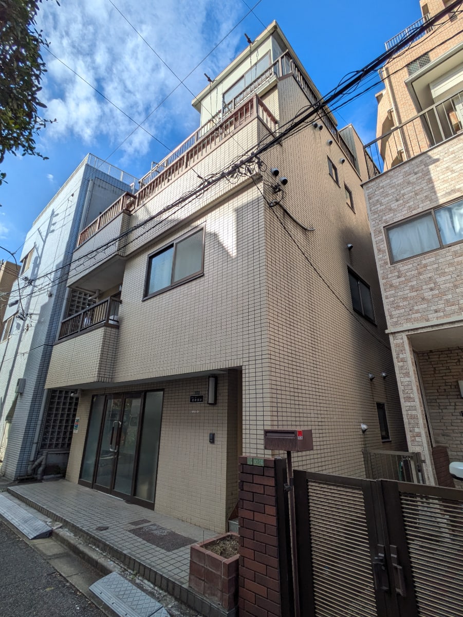 v20260225150906/fresh/building/J00100406886_9
