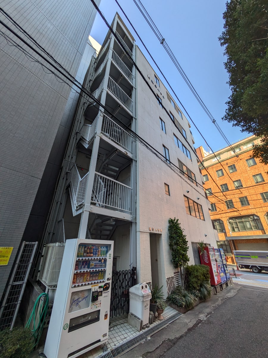 v20260225150906/fresh/building/J00100415827_9