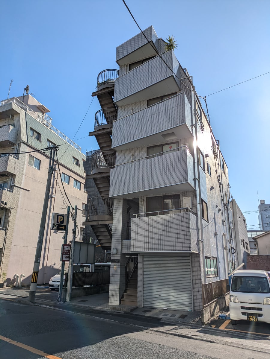 v20260225150906/fresh/building/J00100428972_10