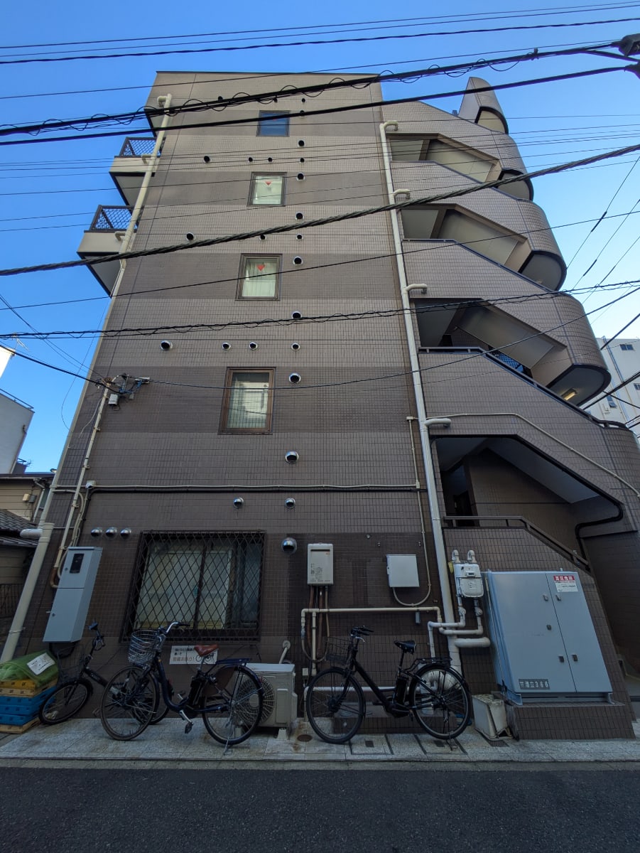 v20260228150644/fresh/building/J00100378943_10