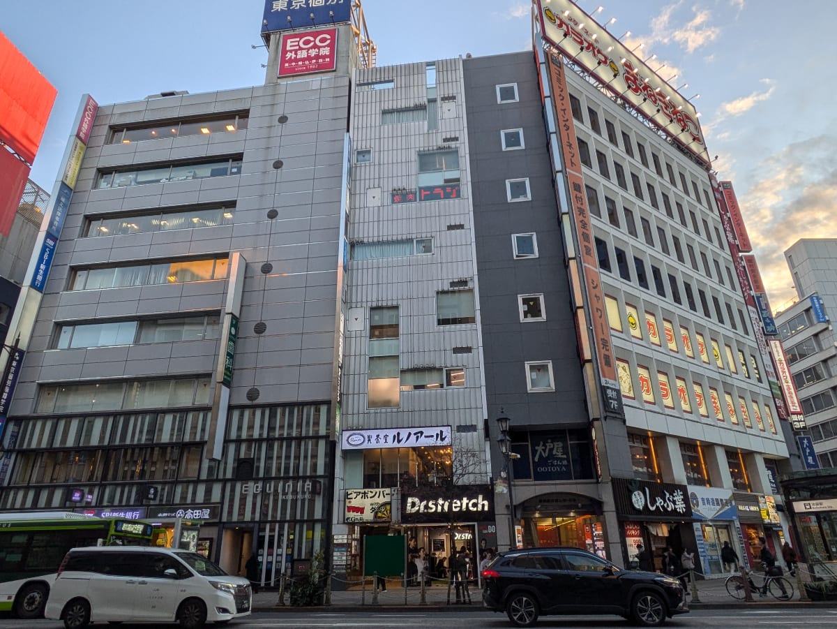 v20260228150644/fresh/building/J00100392495_15