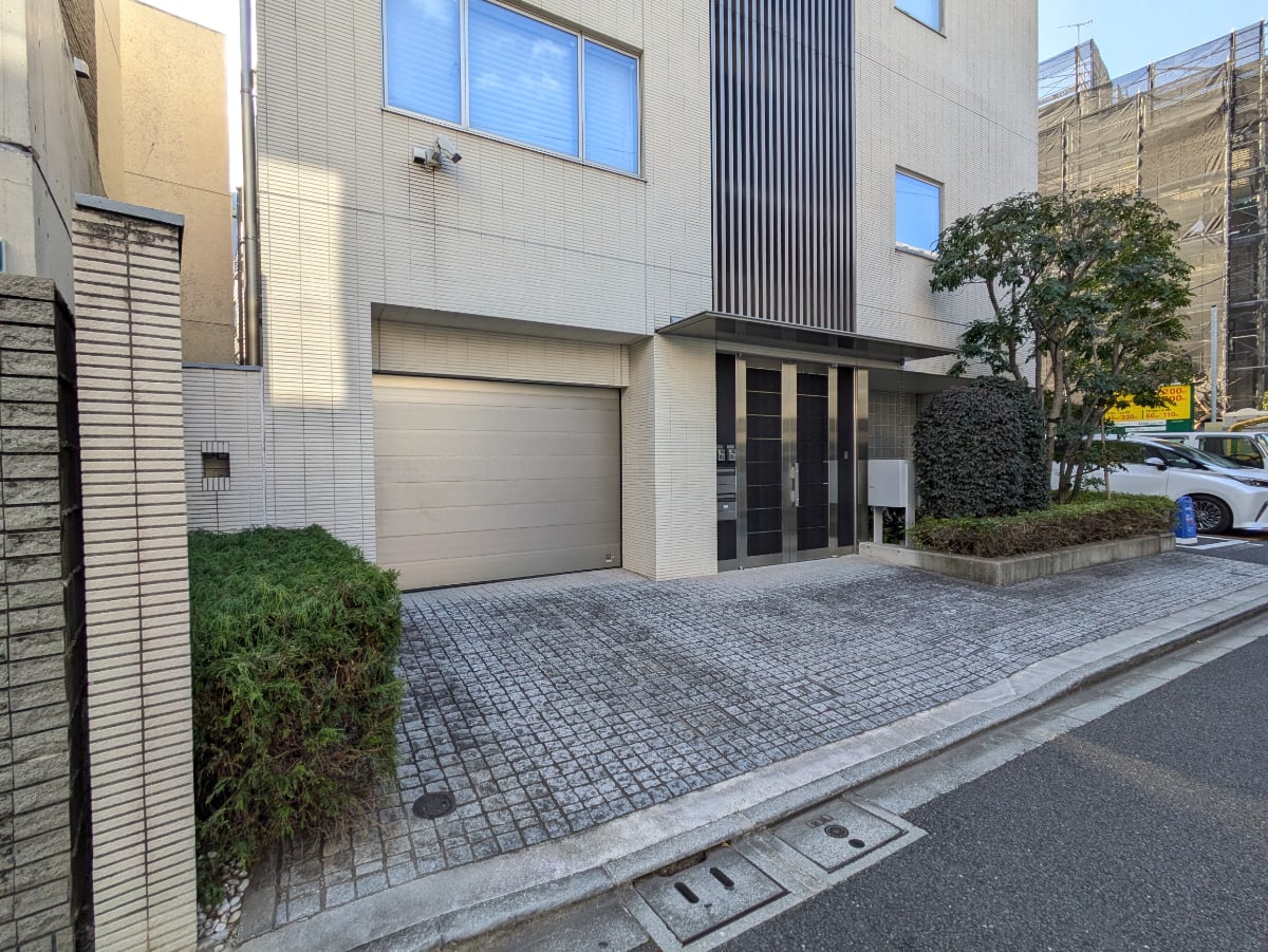v20260303151002/fresh/building/J00100383570_9