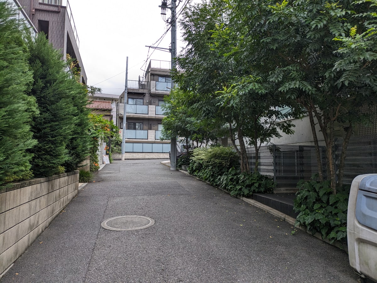 v20260303151002/fresh/building/J00100410240_16
