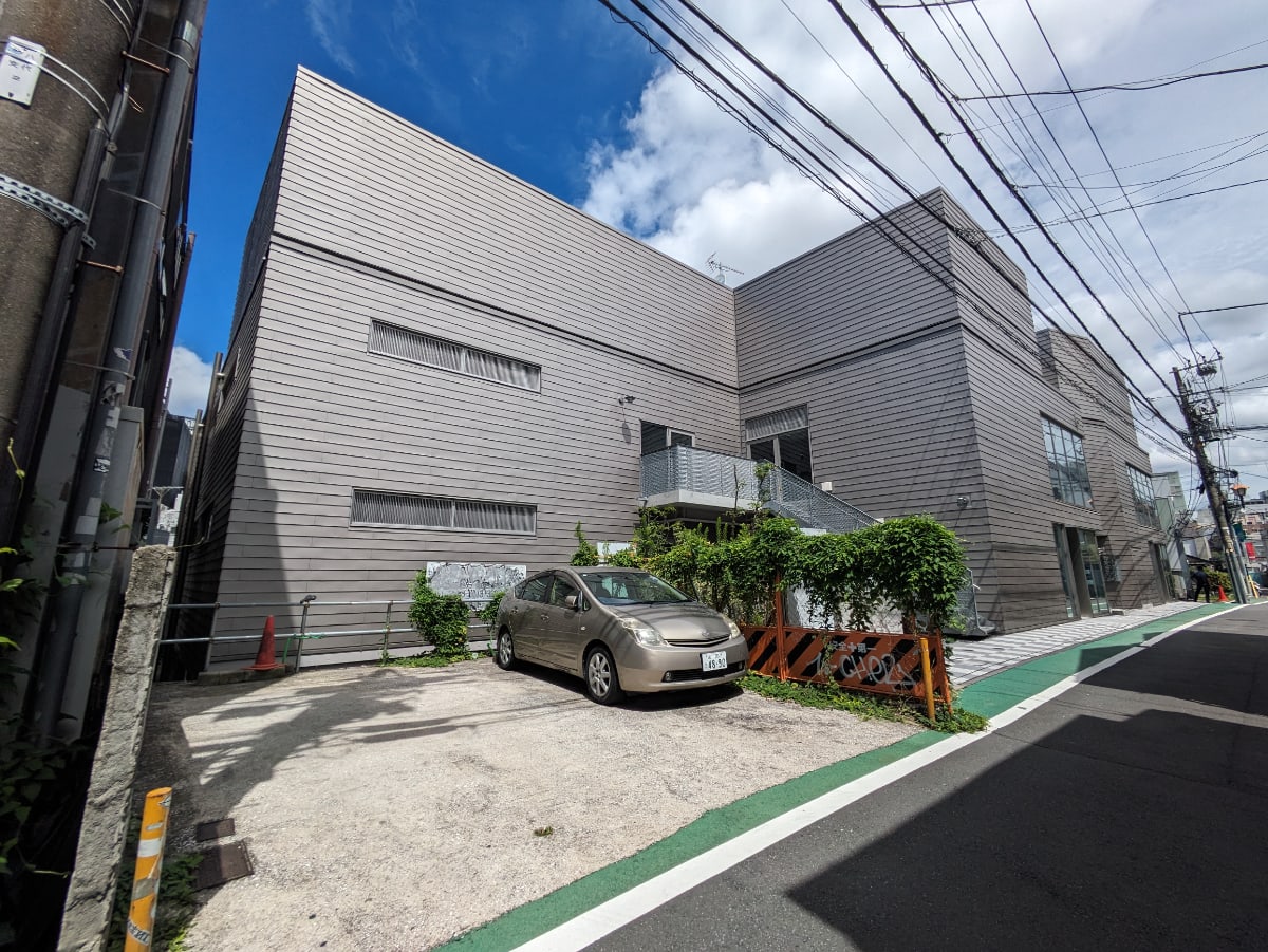 v20260303151002/fresh/building/J00100499275_19