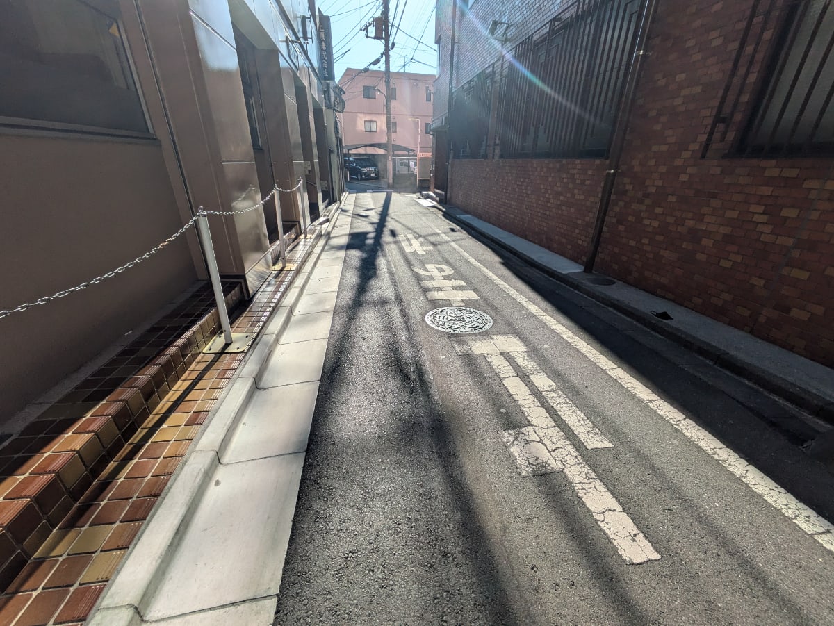 v20260304150759/fresh/building/J00100389025_9