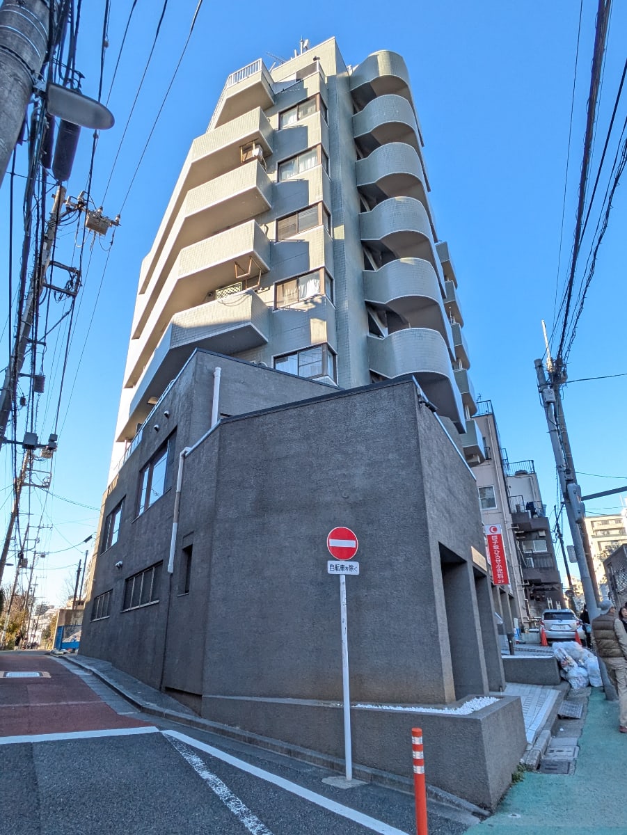 v20260304150759/fresh/building/J00100404819_9