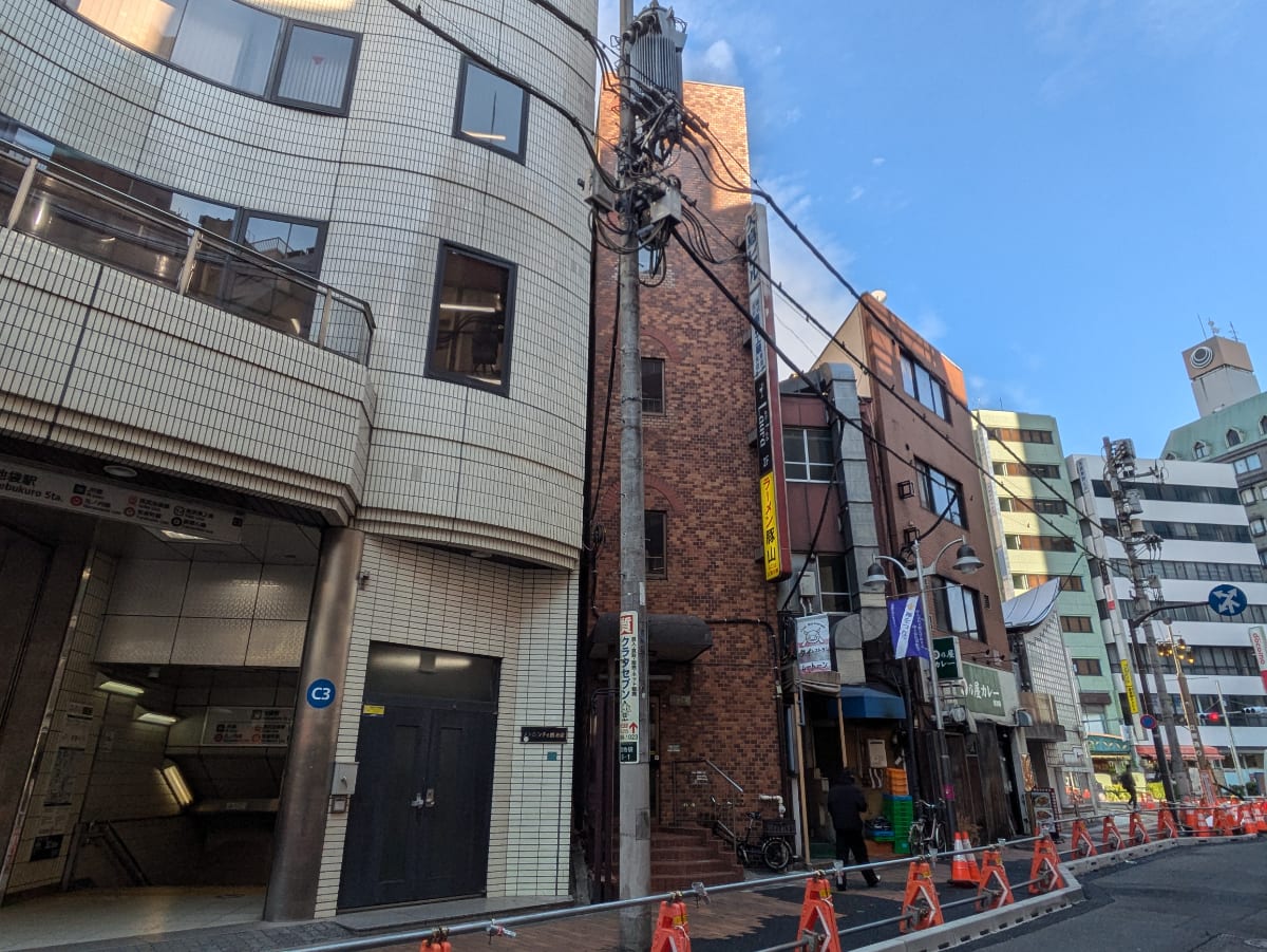 v20260305150756/fresh/building/J00100497627_9