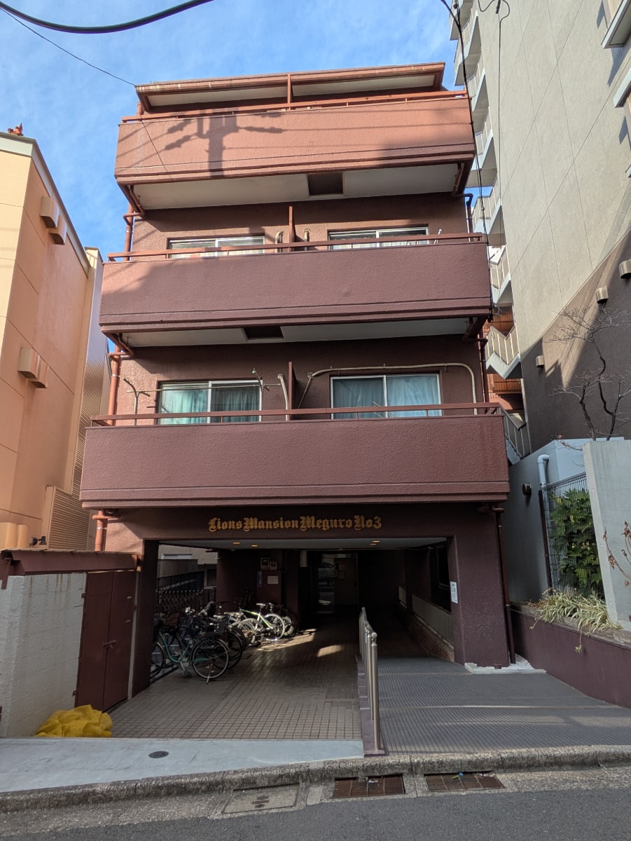 v20260306150755/fresh/building/J00100409232_6