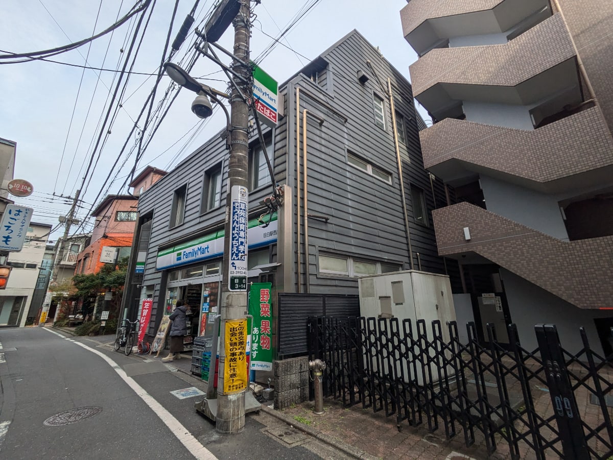 v20260308150643/fresh/building/J00100367775_19
