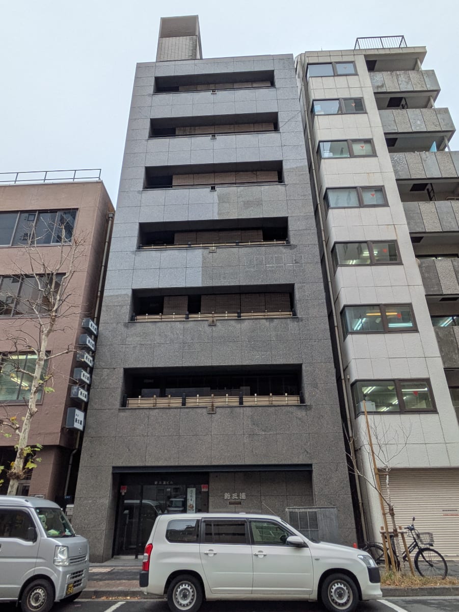 v20260308150643/fresh/building/J00100384662_5
