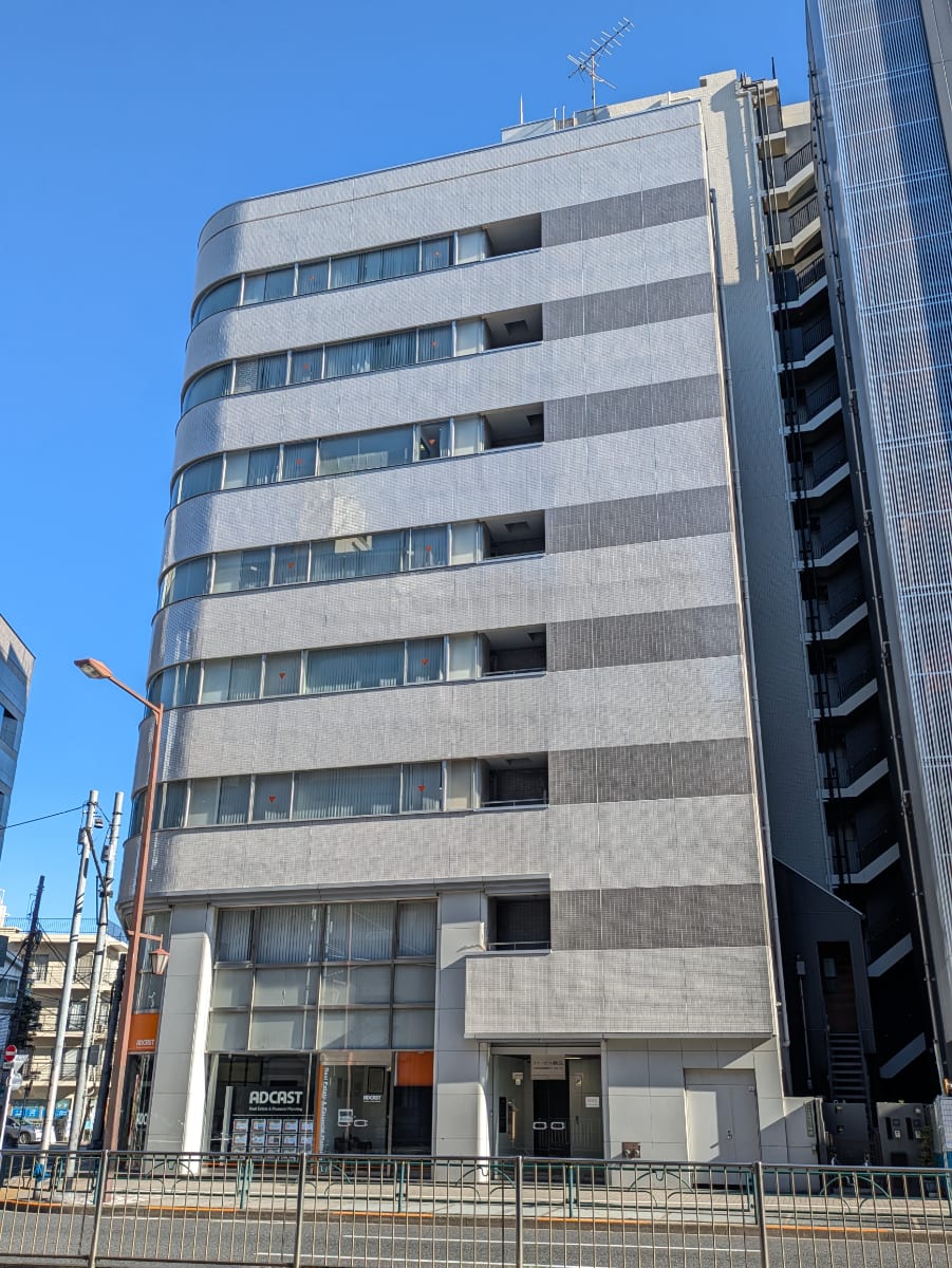 v20260308150643/fresh/building/J00100390264_1
