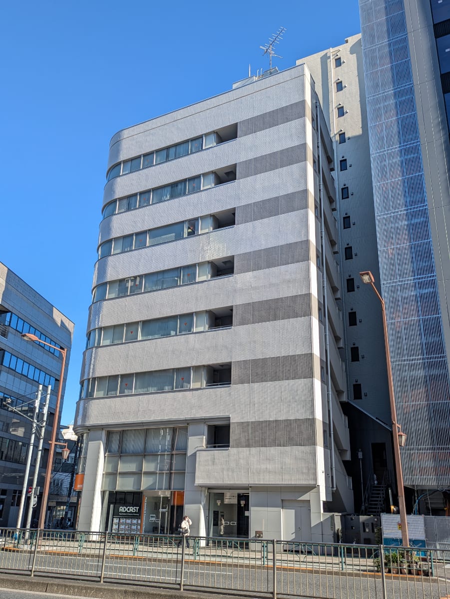 v20260308150643/fresh/building/J00100390264_8