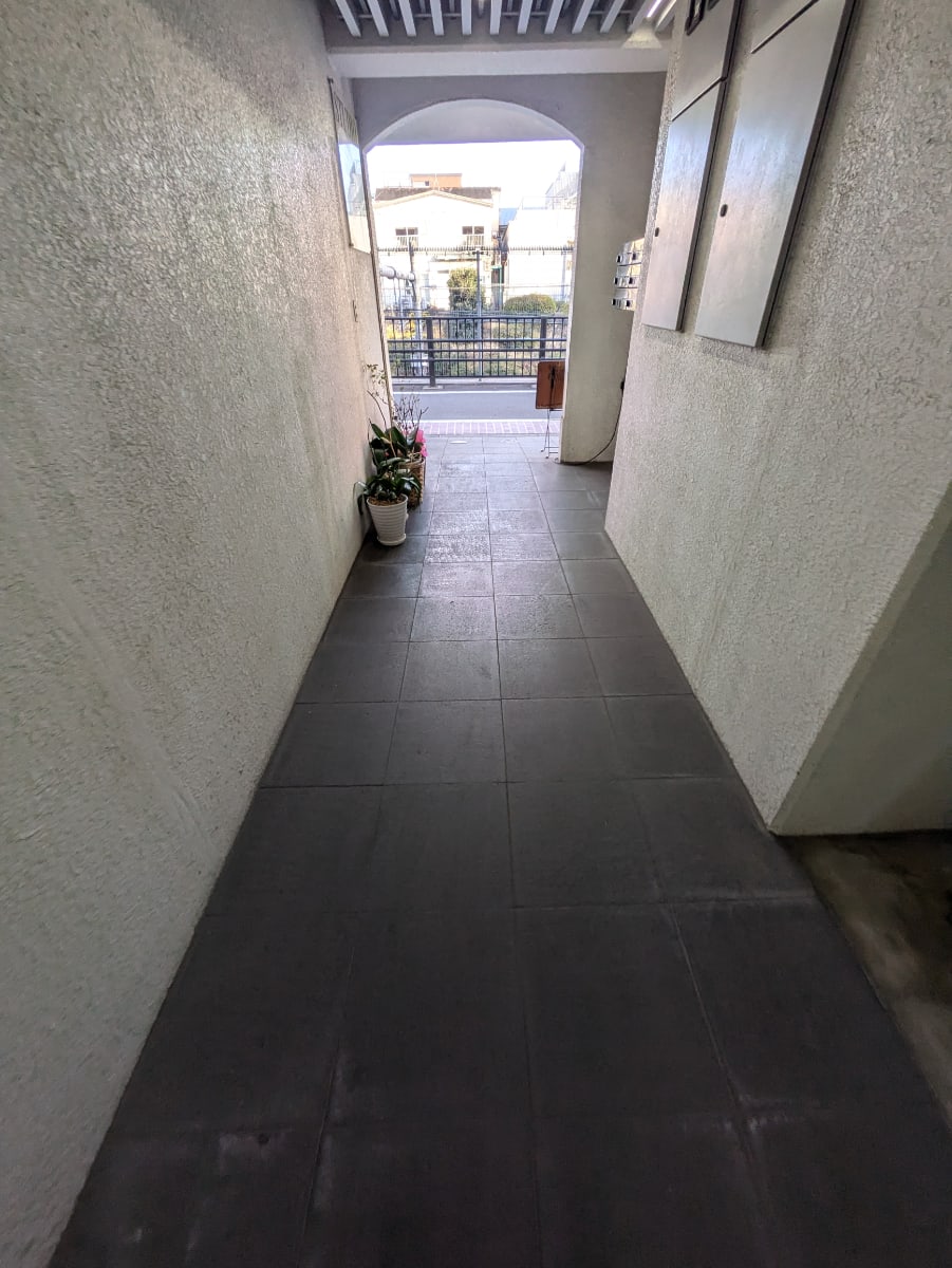 v20260308150643/fresh/building/J00100404278_11