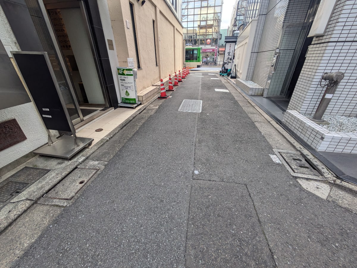 v20260308150643/fresh/building/J00100413241_11