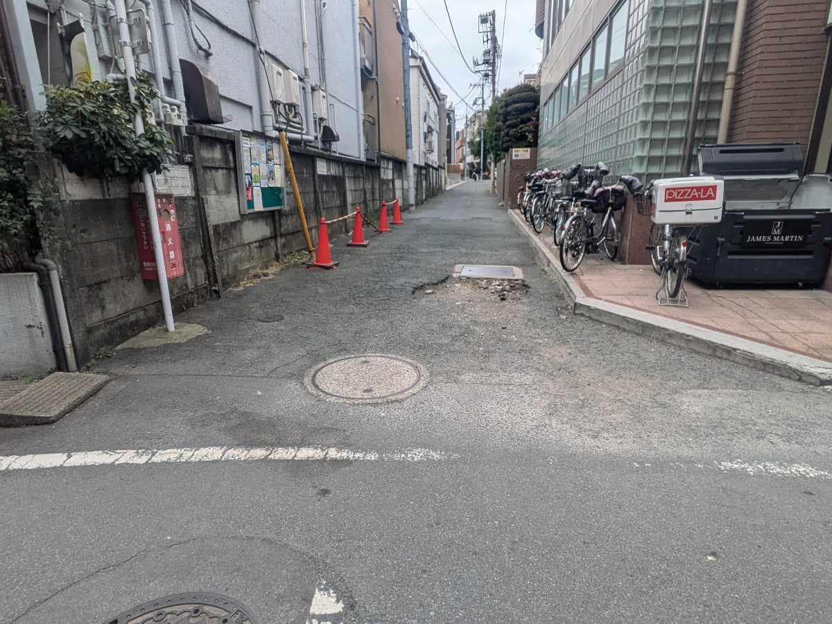 v20260309150757/fresh/building/J00100418893_12