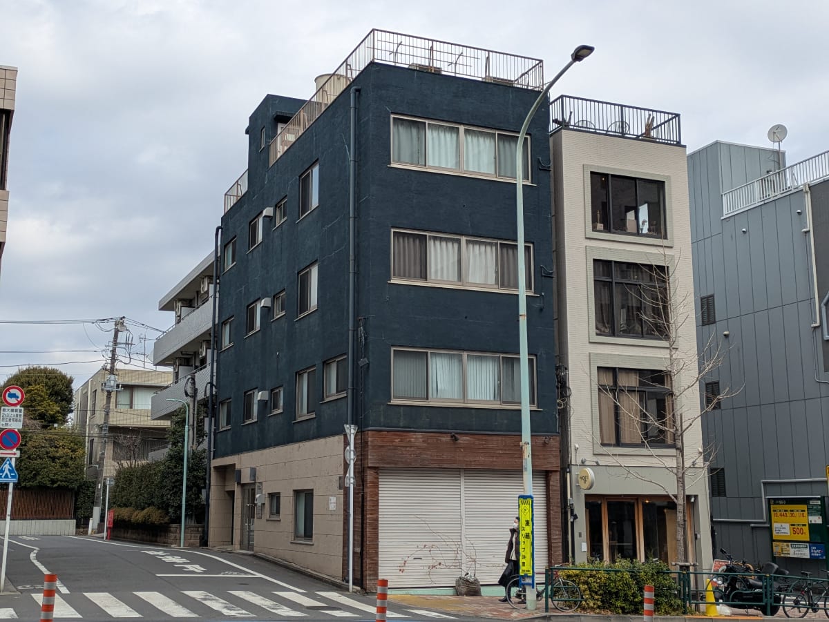 v20260310150810/fresh/building/J00100403285_12
