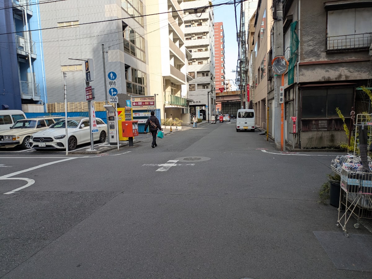 v20260318150758/fresh/building/J00100392951_2
