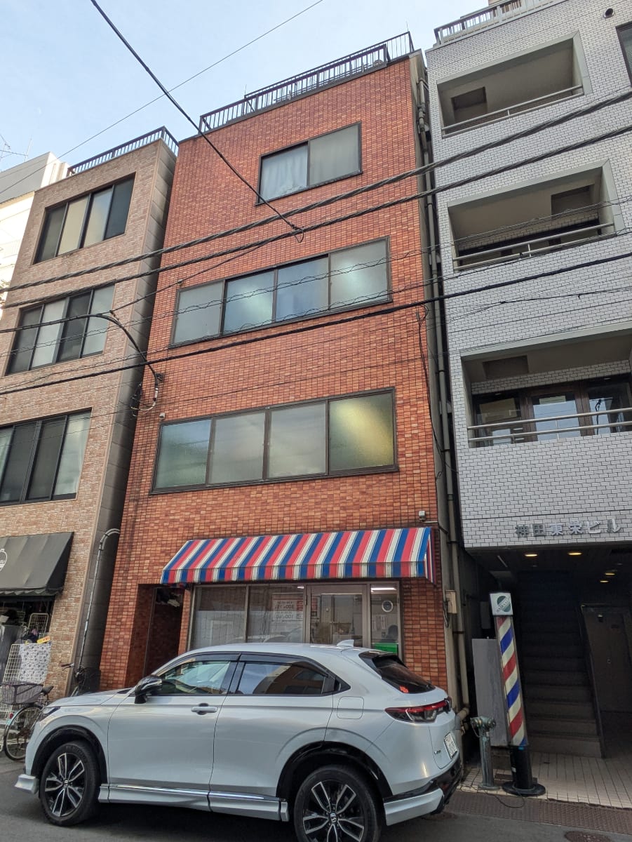 v20260318150758/fresh/building/J00100392951_7