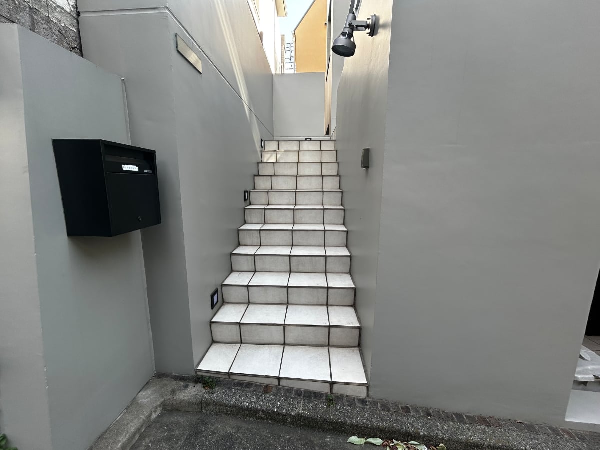v20260325150909/fresh/building/J00100404648_4