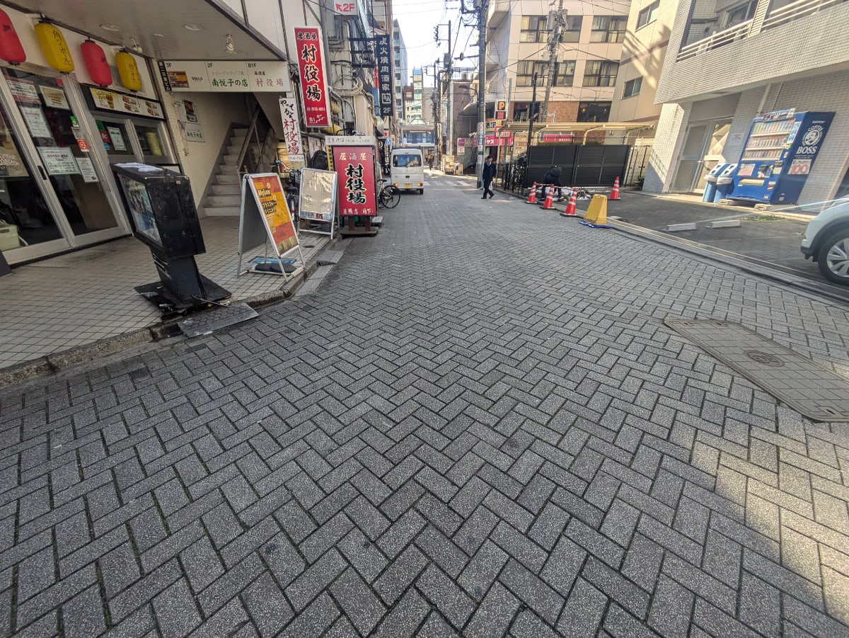 v20260325150909/fresh/building/J00100408304_12