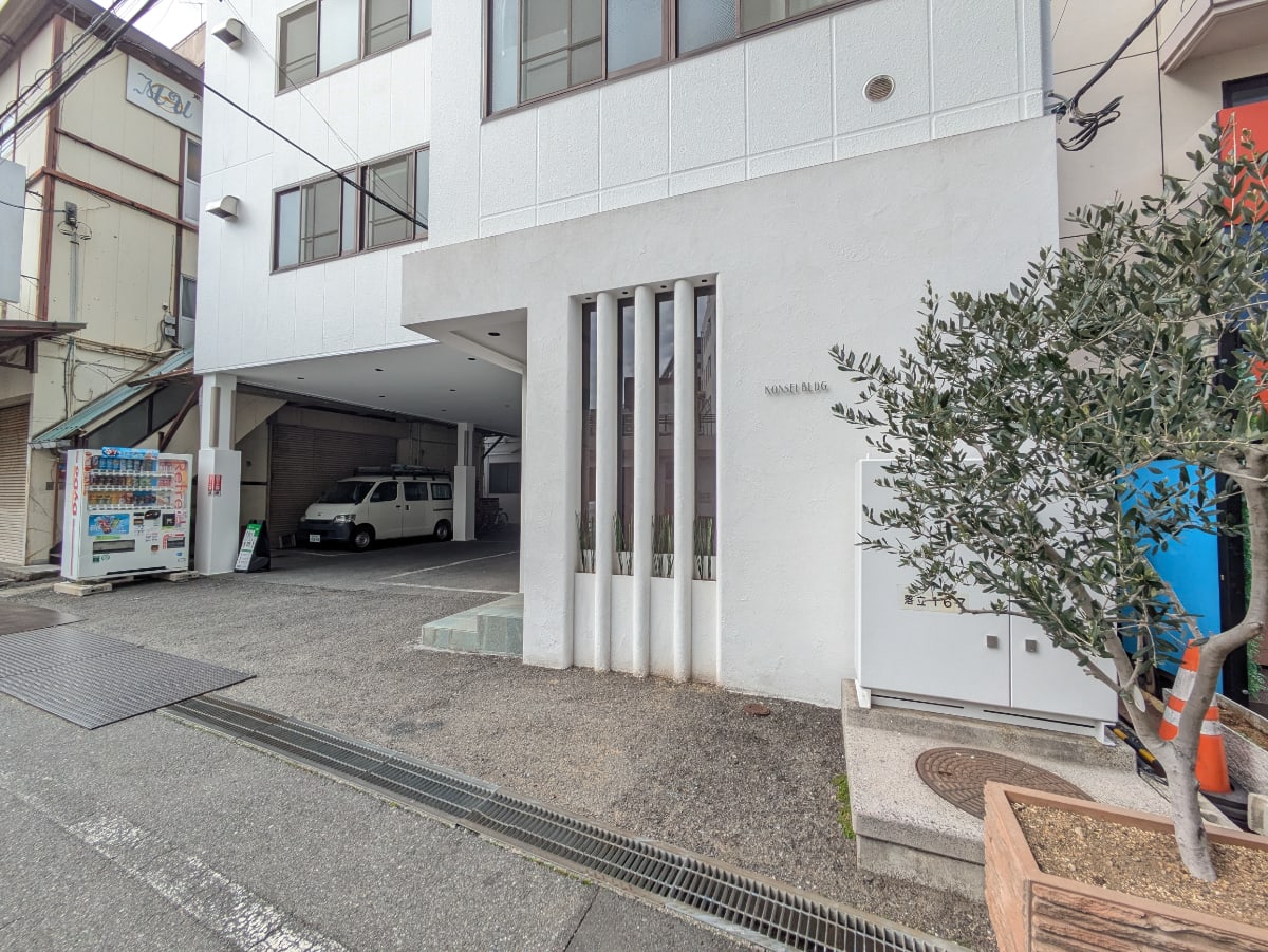 v20260328150635/fresh/building/J00100363633_10
