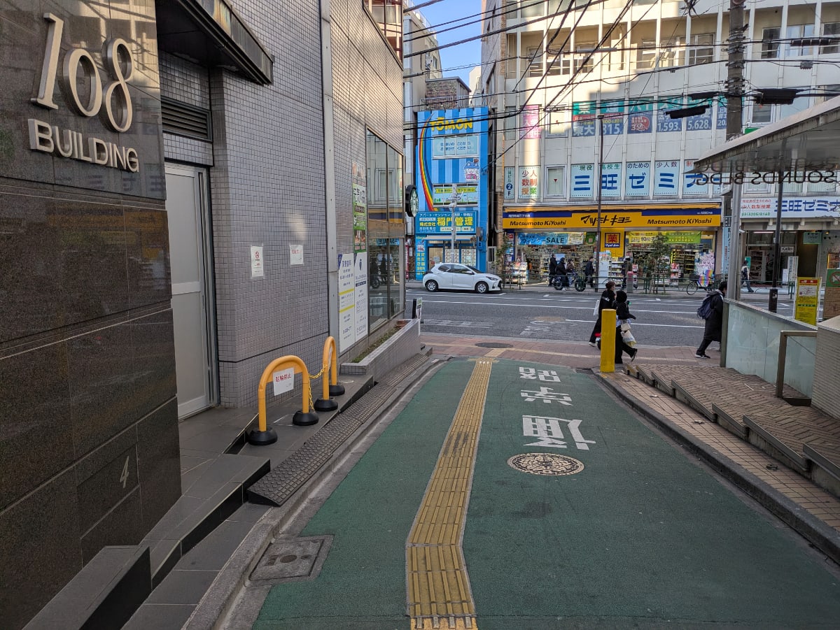 v20260328150635/fresh/building/J00100387795_14