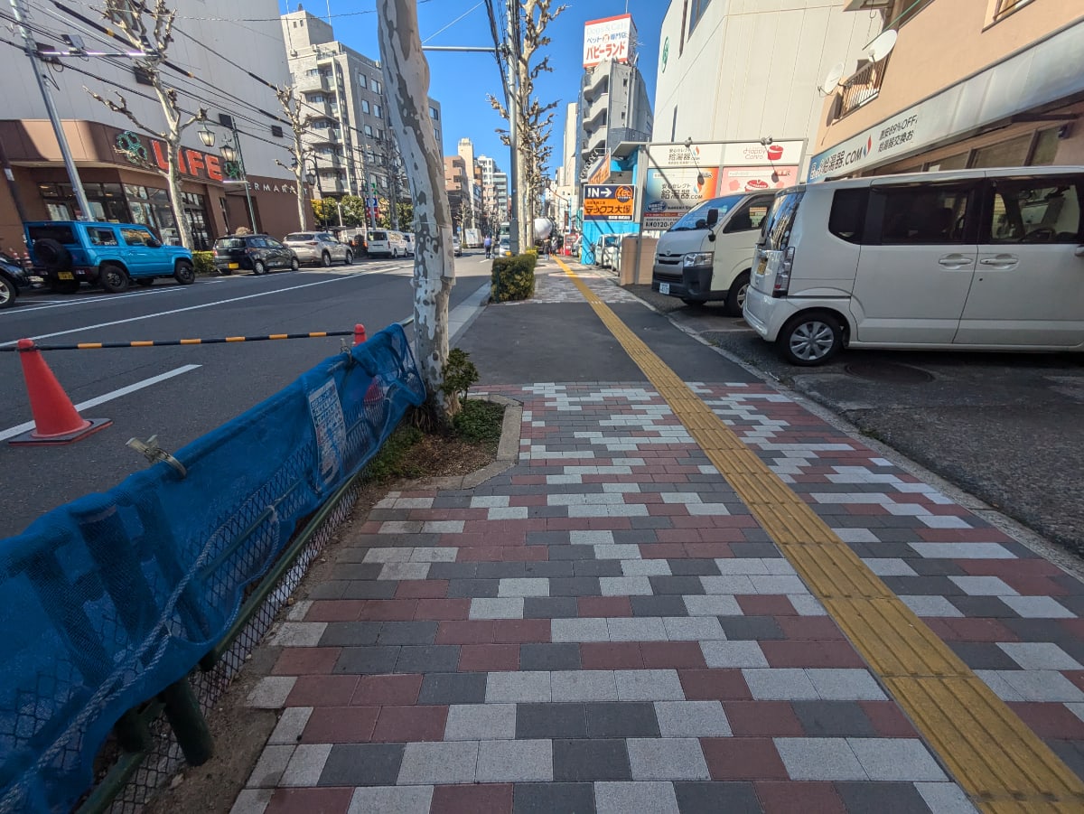 v20260328150635/fresh/building/J00100405398_9