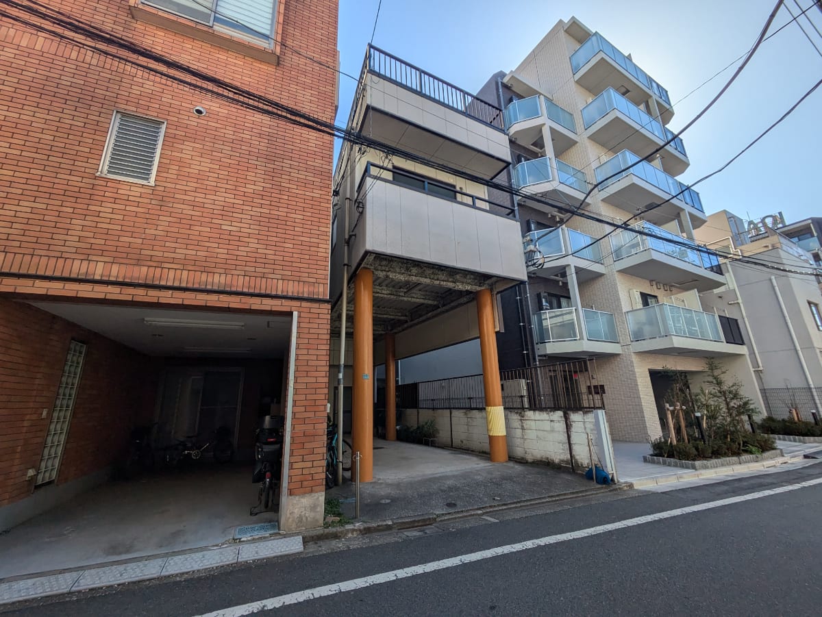 v20260328150635/fresh/building/J00100405438_10