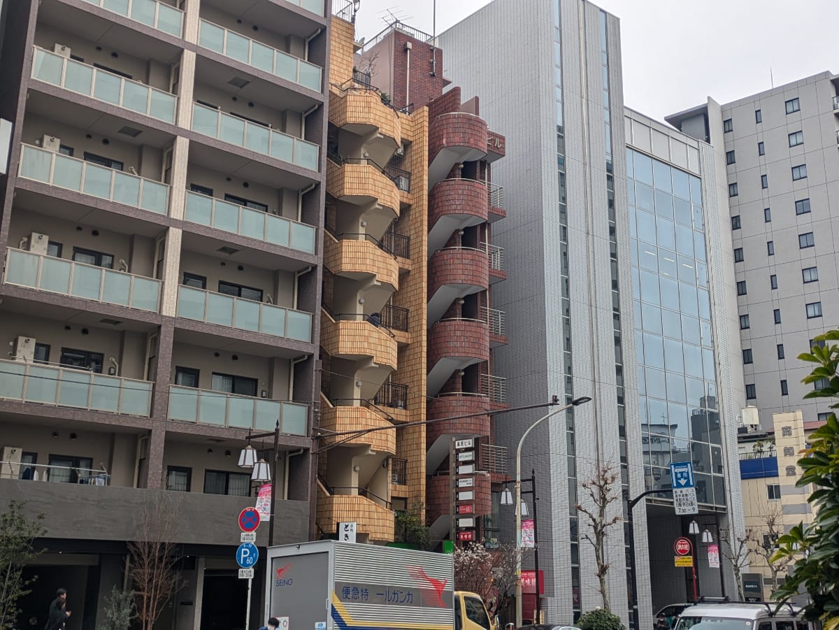 v20260331151546/fresh/building/J00100362227_11