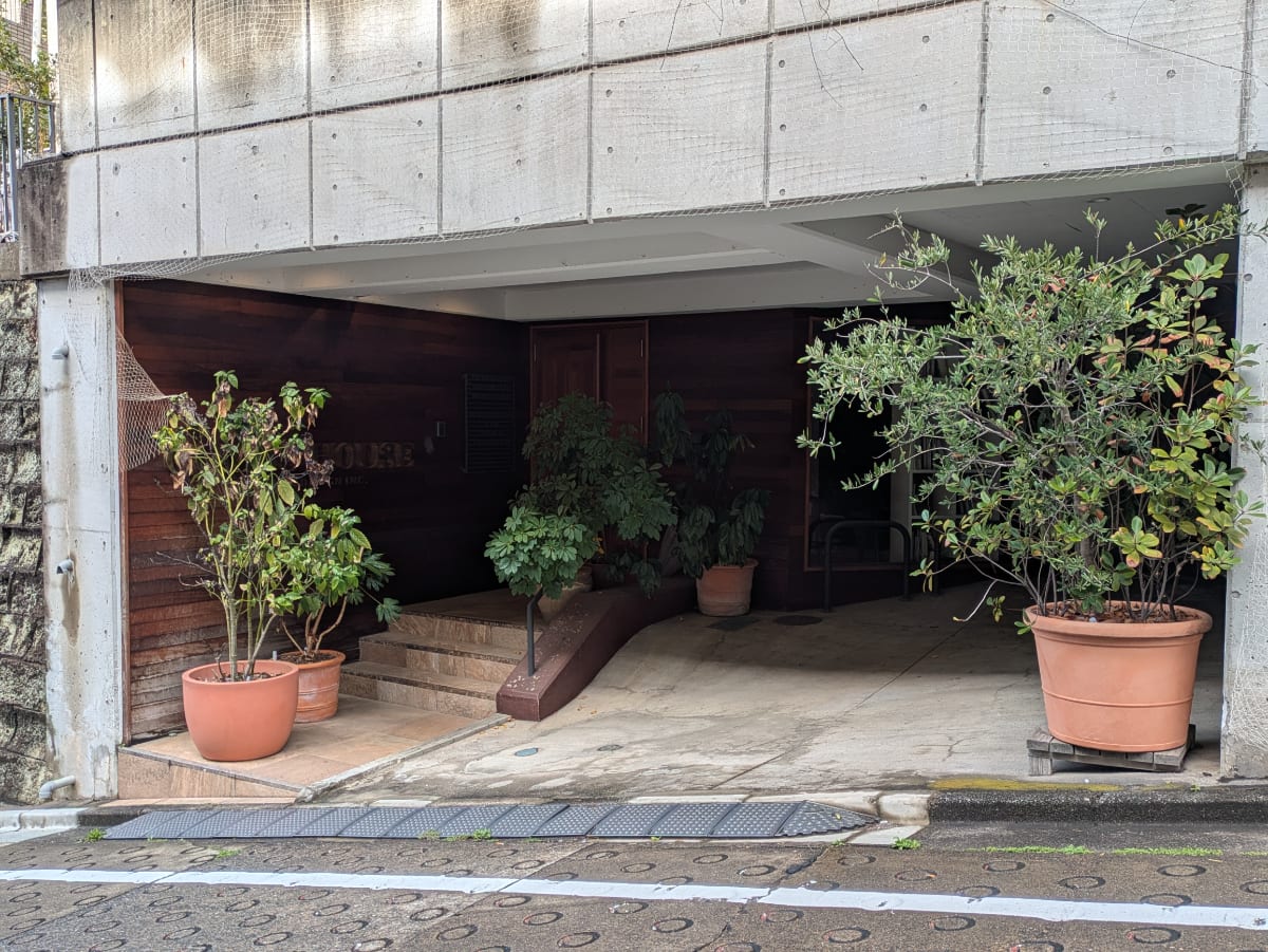v20260331151546/fresh/building/J00100404950_9