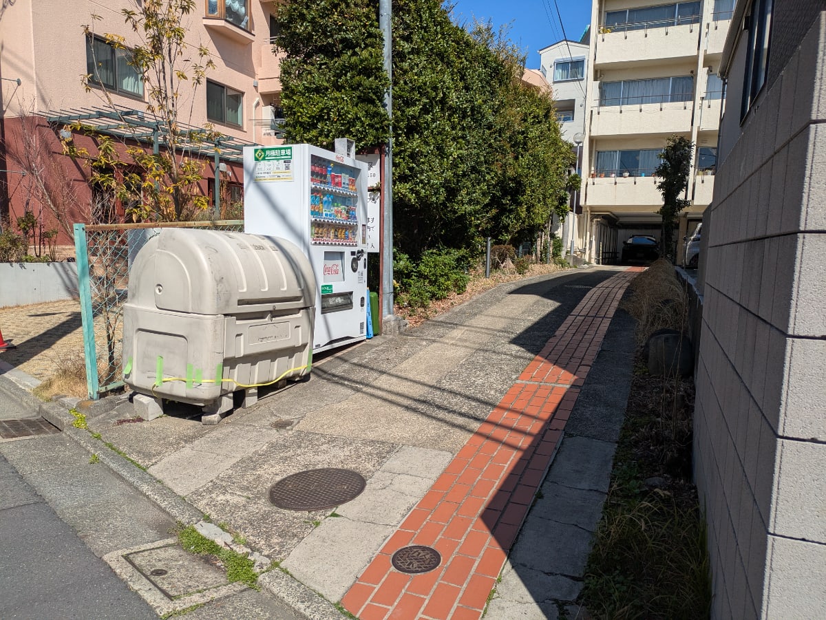 v20260331151546/fresh/building/J00100409825_13