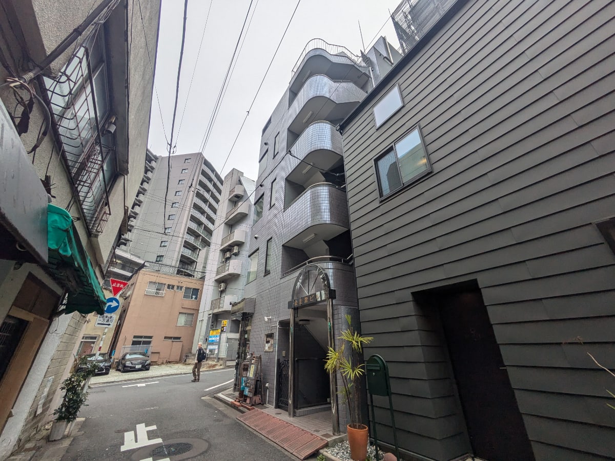 v20260331151546/fresh/building/J00100410518_13