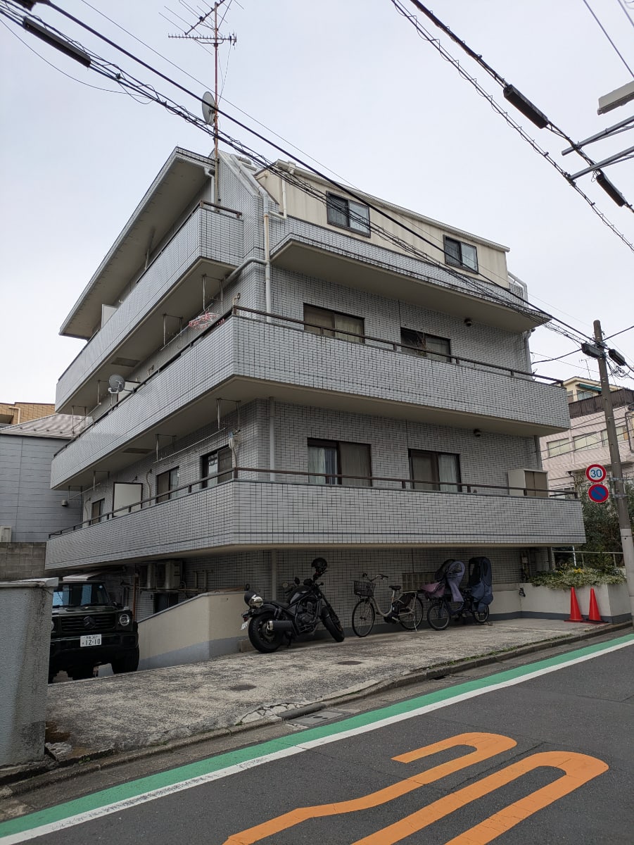 v20260331151546/fresh/building/J00100432310_15