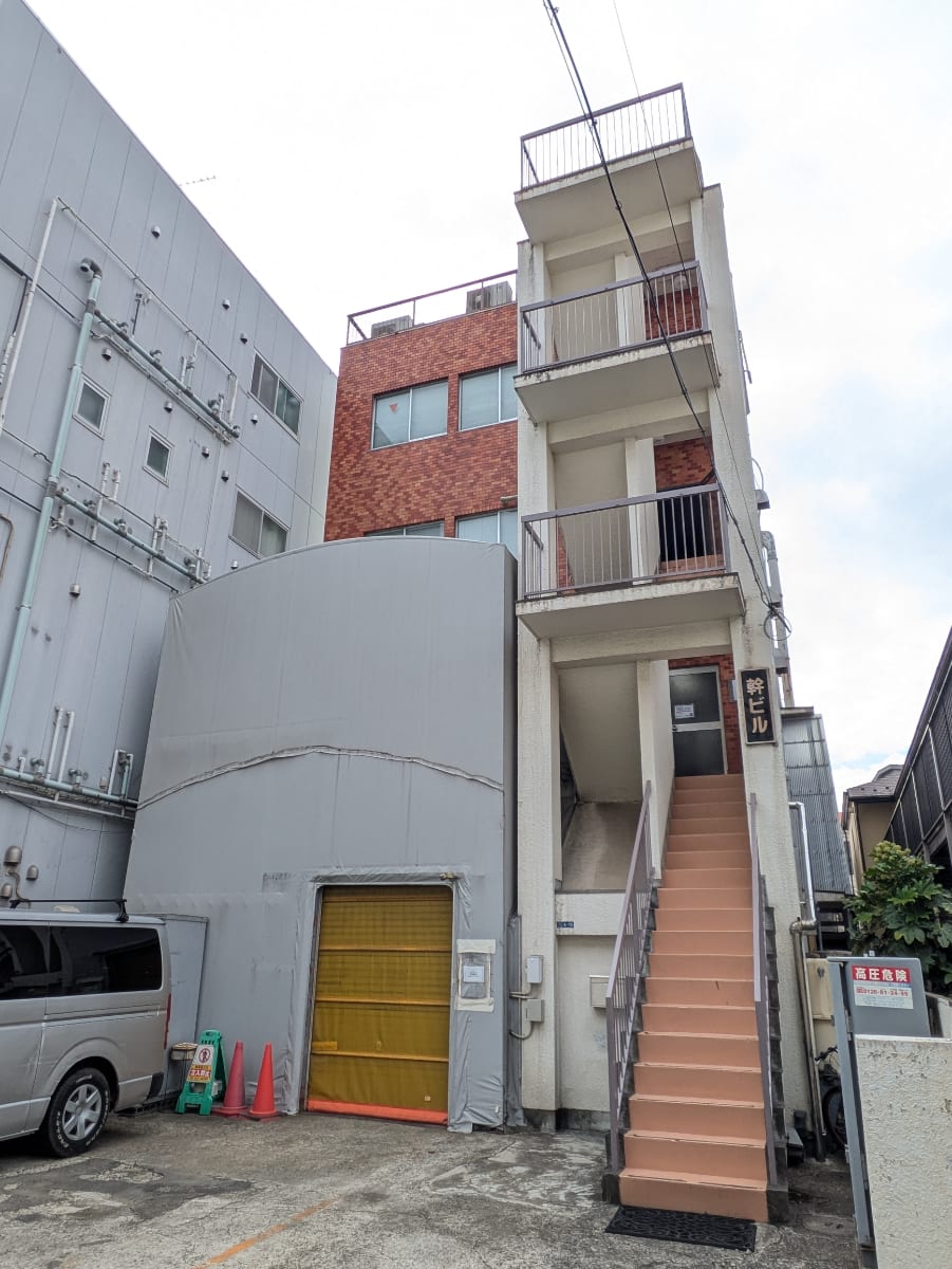 v20260331151546/fresh/building/J00100442182_10