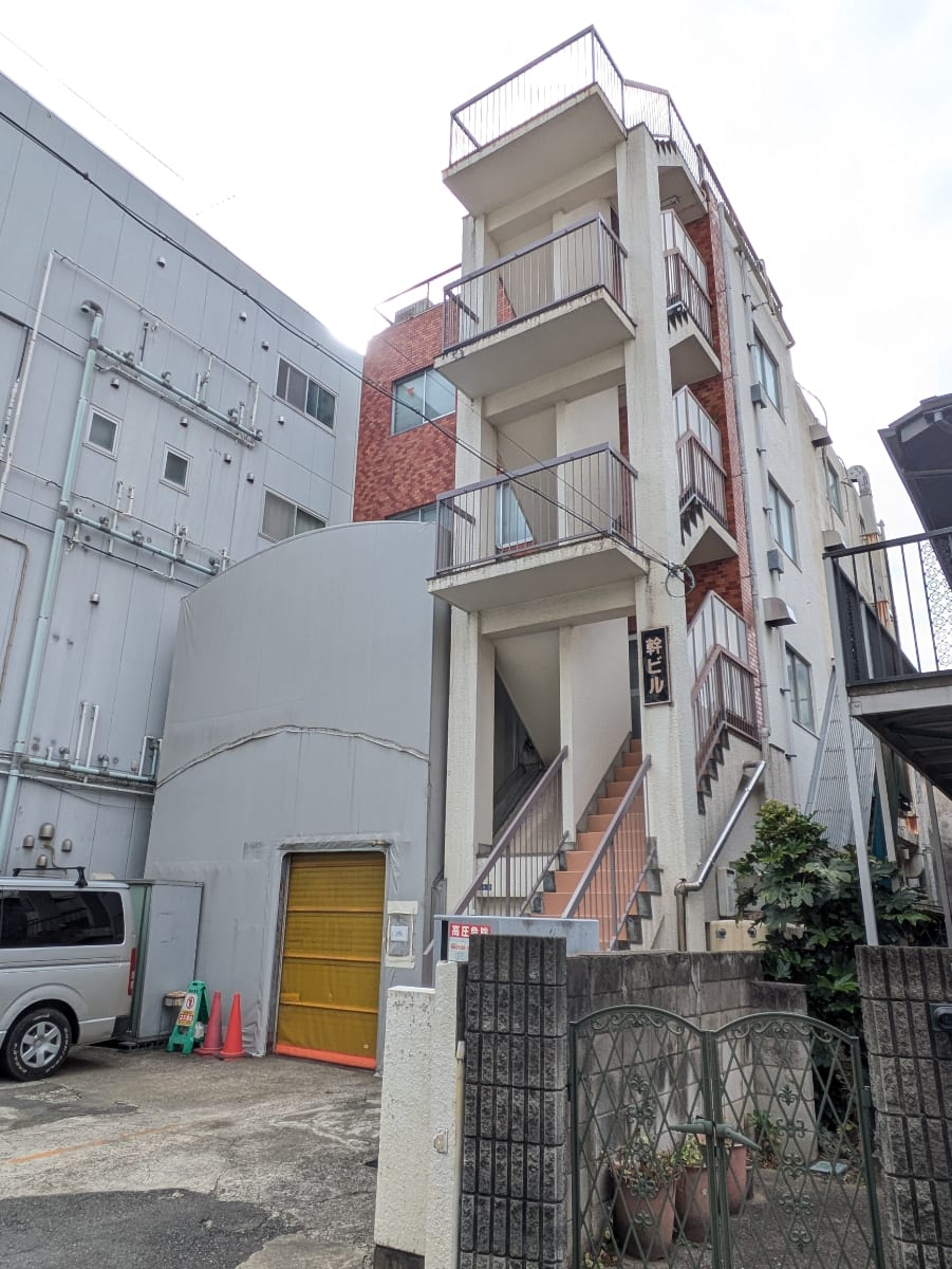 v20260331151546/fresh/building/J00100442182_12