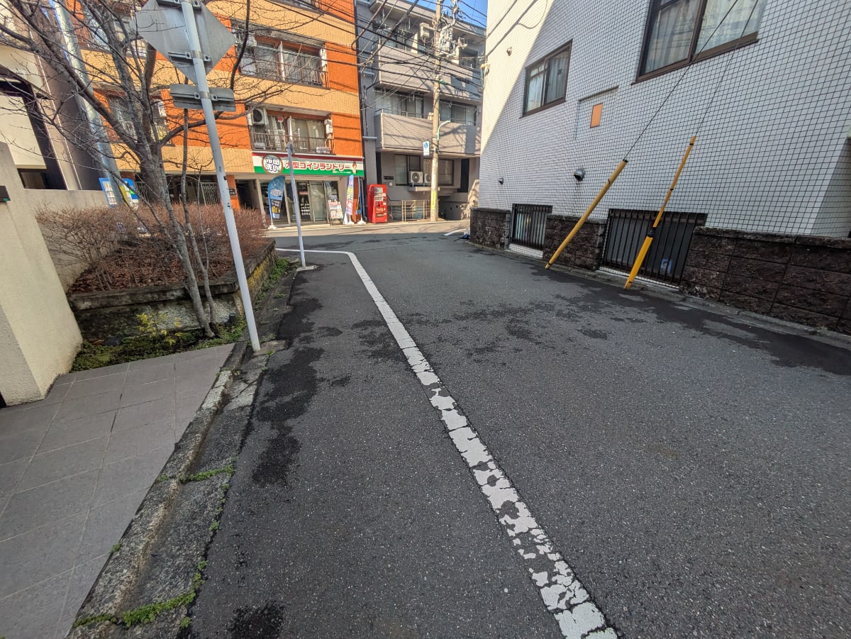 v20260331151546/fresh/building/J00100478037_11