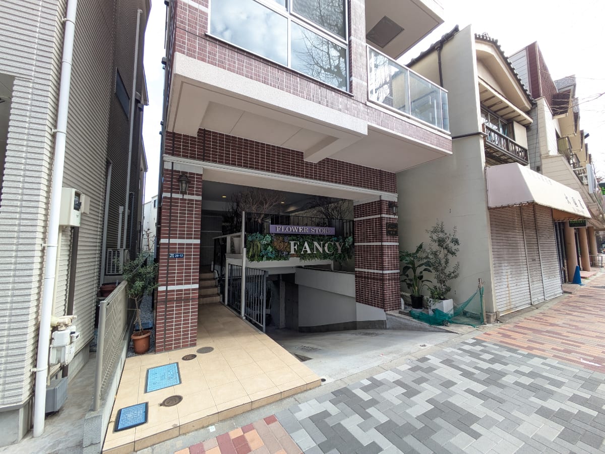 v20260331151546/fresh/building/J00100633026_9