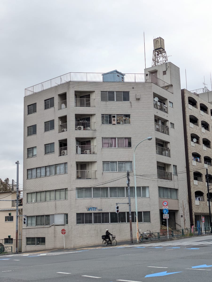 v20260406072300/fresh/building/J00100370232_12