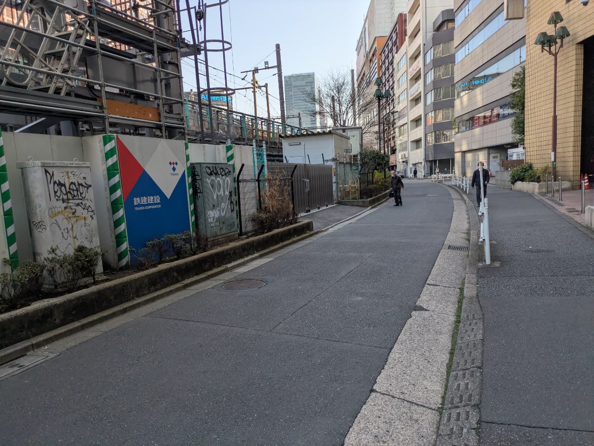 v20260406072300/fresh/building/J00100373279_14