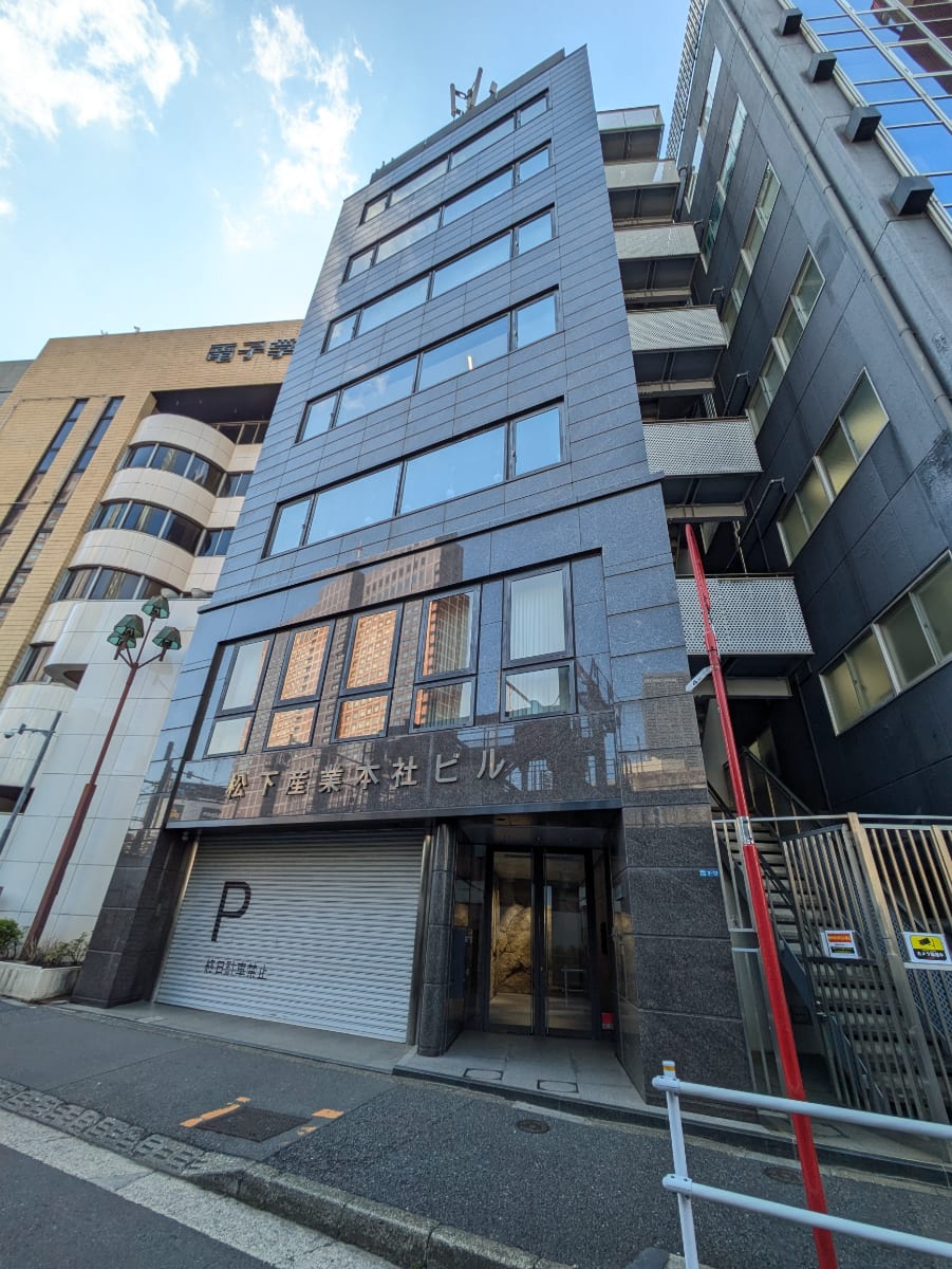 v20260406072300/fresh/building/J00100373279_22
