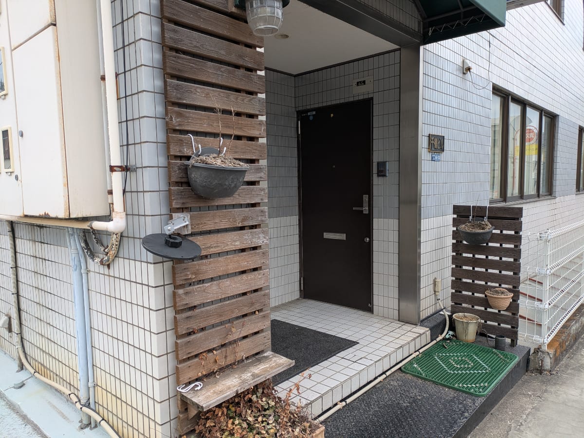 v20260406072300/fresh/building/J00100374993_8