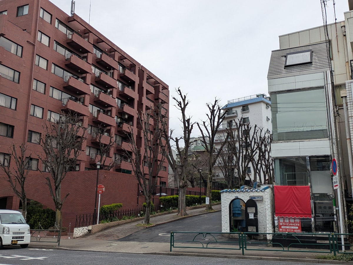 v20260406072300/fresh/building/J00100375711_10