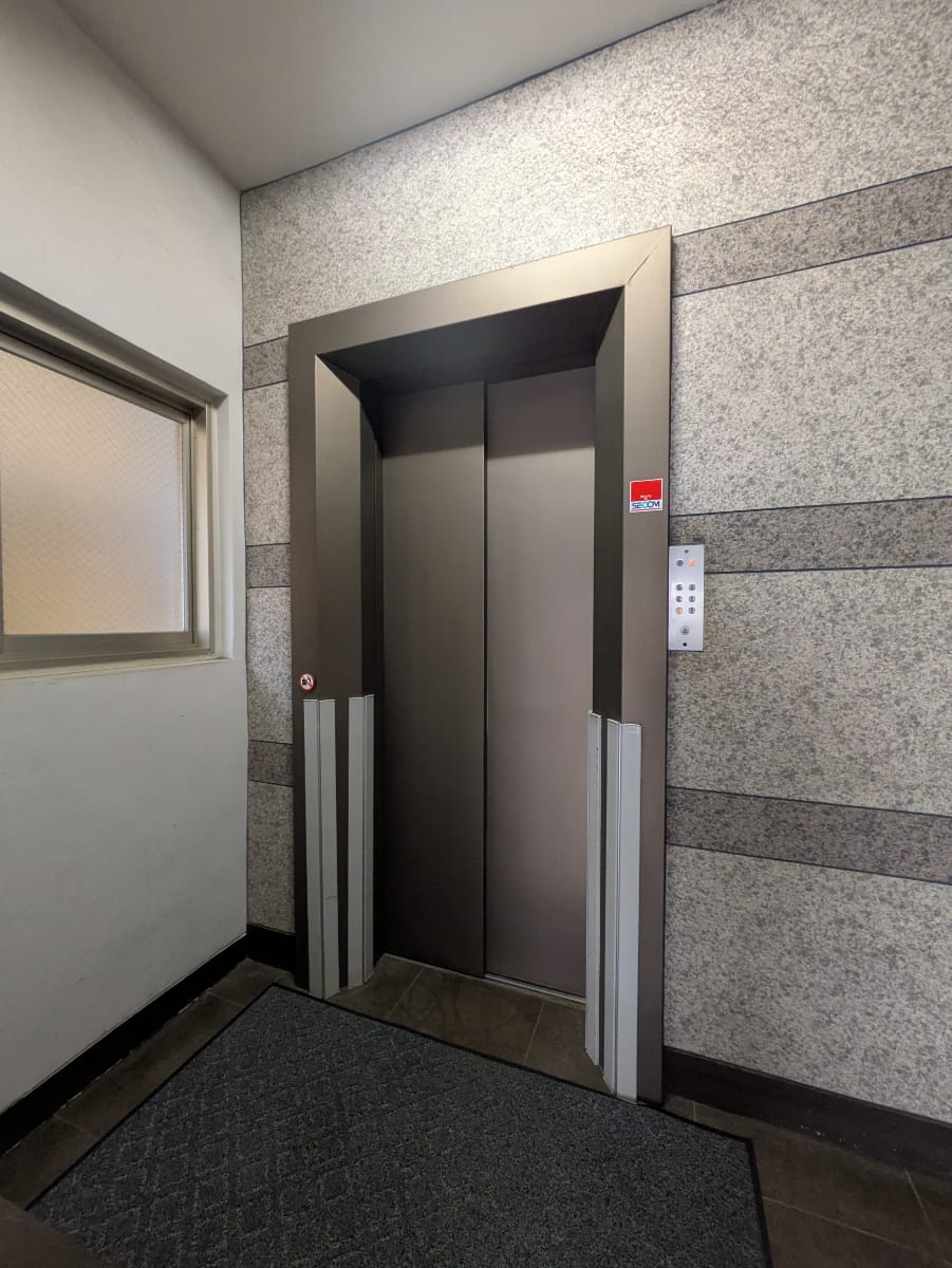 v20260406072300/fresh/building/J00100387883_4